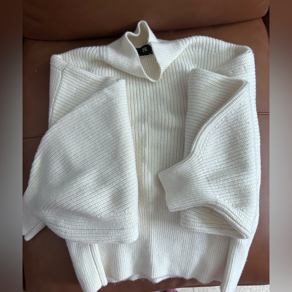 Banana Republic Off-White Ribbed Knit
